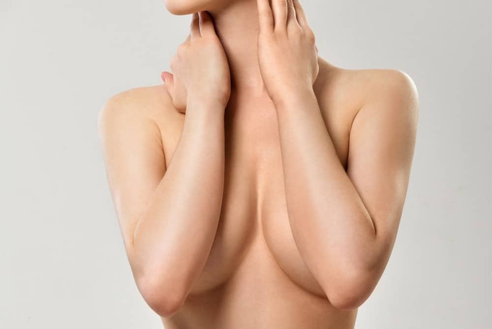 Suites d’une augmentation mammaire par prothèses mammaires : douleurs, soins, reprise du travail ... - Dr Benjamin Sarfati