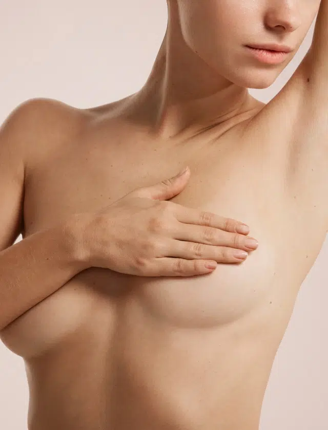 Chirurgie du sein : augmentation mammaire à Paris | Dr B. Sarfati