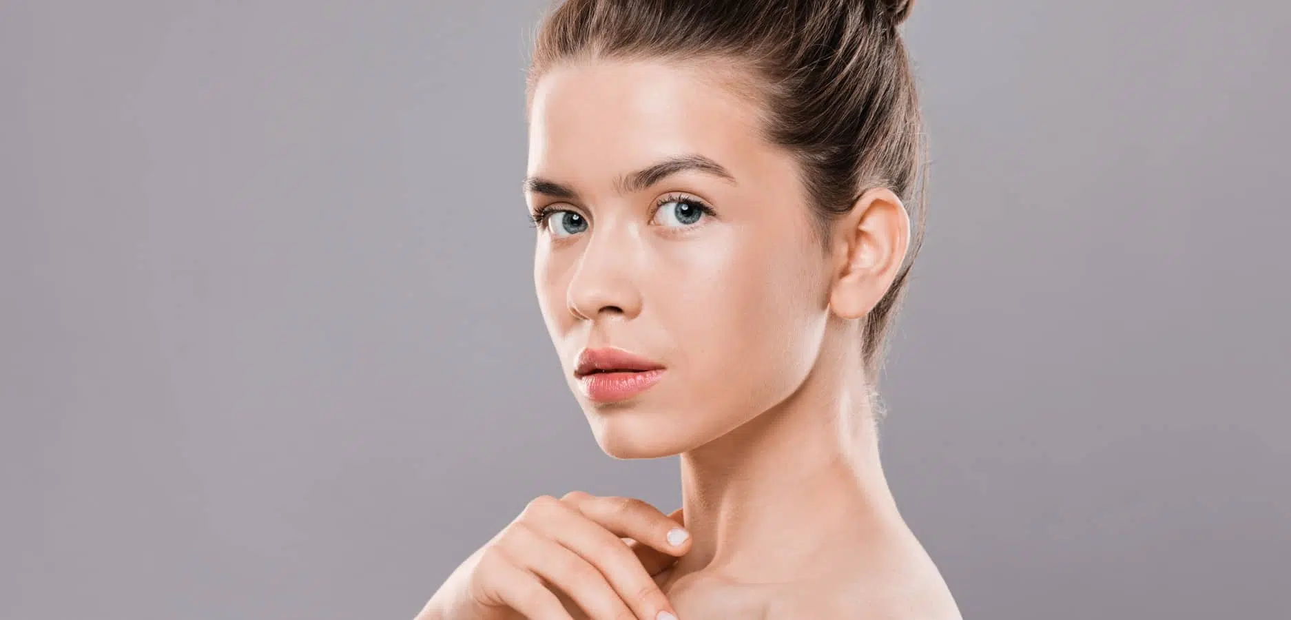 Lobe d’oreille trop grand : à partir de quel âge peut-on se faire opérer ? | Dr Sarfati | Paris