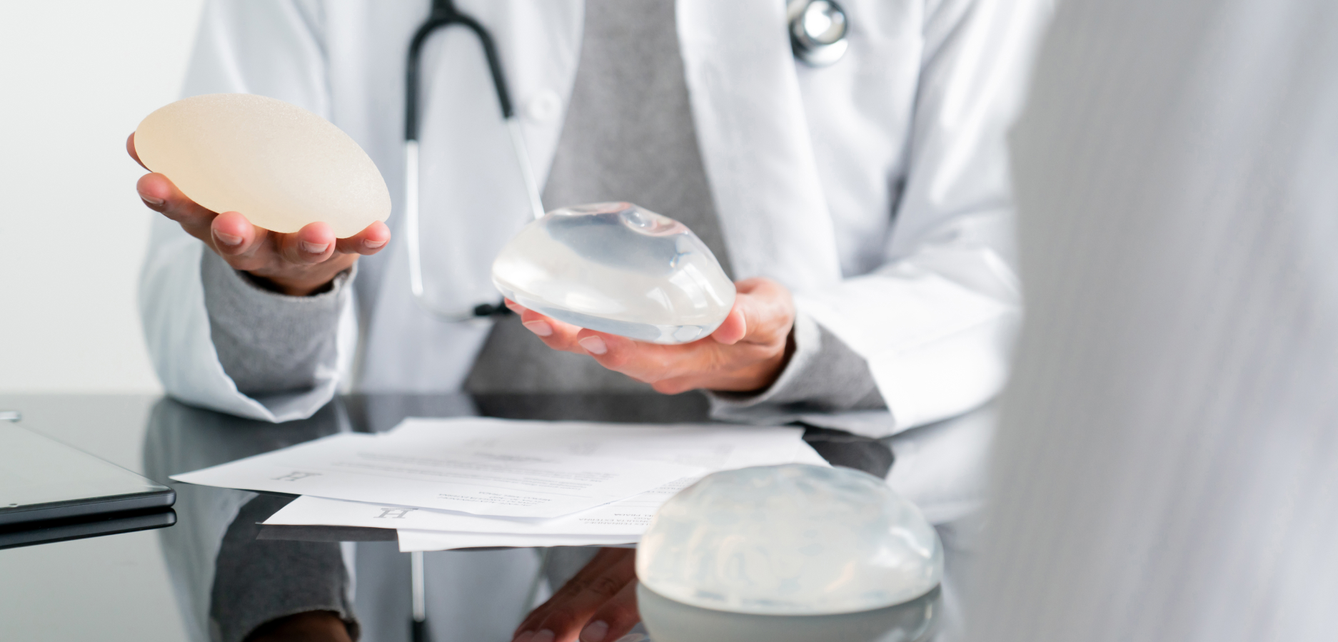 Implants mammaires | Dr Sarfati | Paris